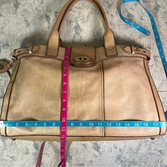 Fossil Reissue Bag Vintage Leather Weekender Satchel Key Charm - Picture 11 of 15